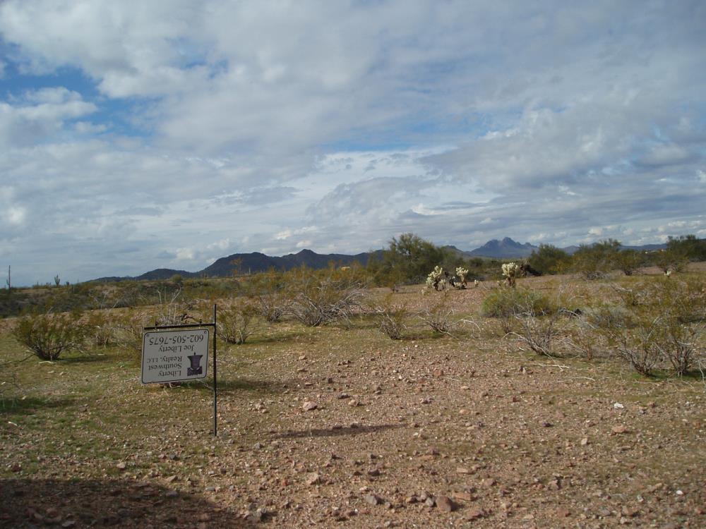 Land for Sale in Unincorporated County, Arizona — 30.00           AC — $135,000.00