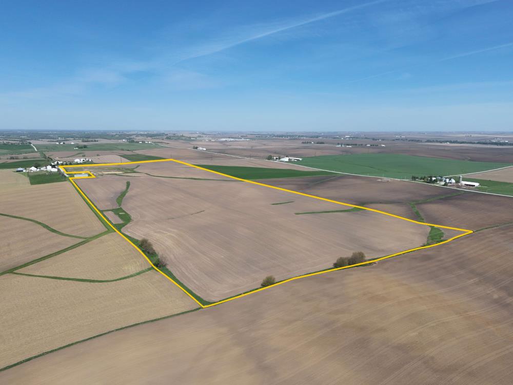 Land for Sale in Marengo, Iowa — 115.50          AC — $1,848,000.00