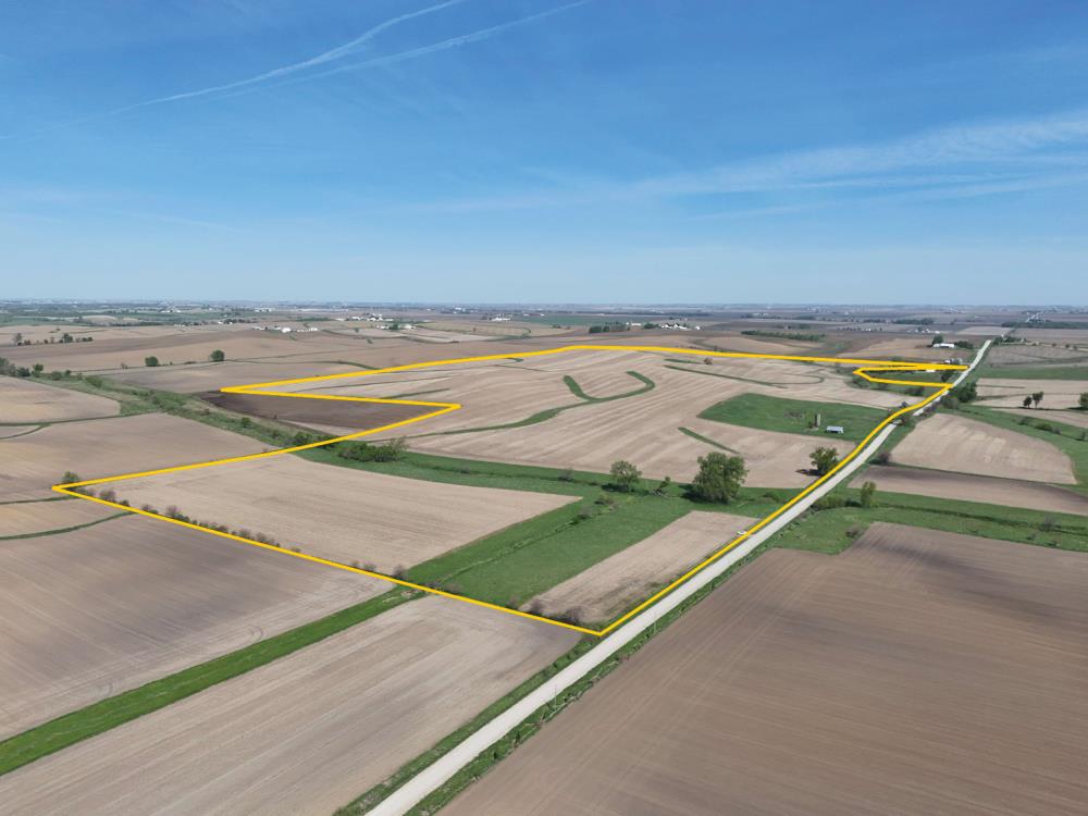 Land for Sale in Marengo, Iowa — 215.34          AC — $2,261,070.00