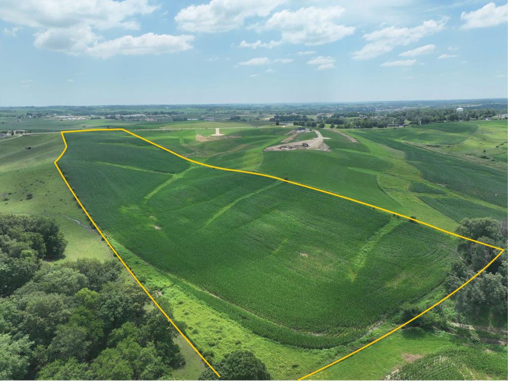 Land for Sale in Anamosa, Iowa — 22.60           AC — $259,900.00