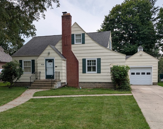 Single Family Home in Mt. Vernon
