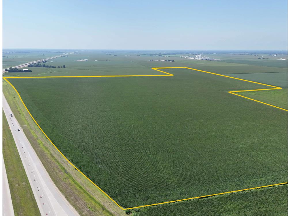 Land in Mediapolis
