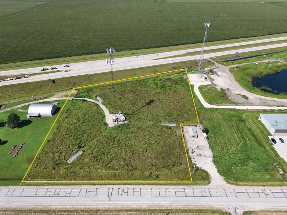 Land in Mediapolis