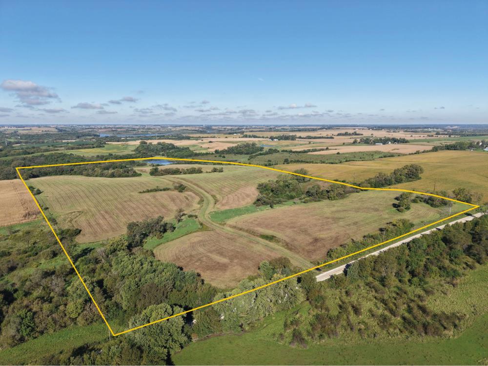 Land in Van Meter